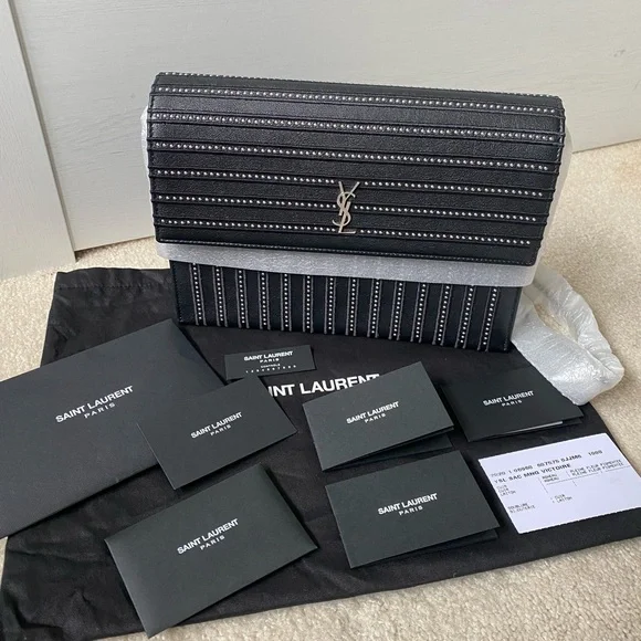 **AUTHENTIC YSL HANDBAG** - Picture 13 of 16